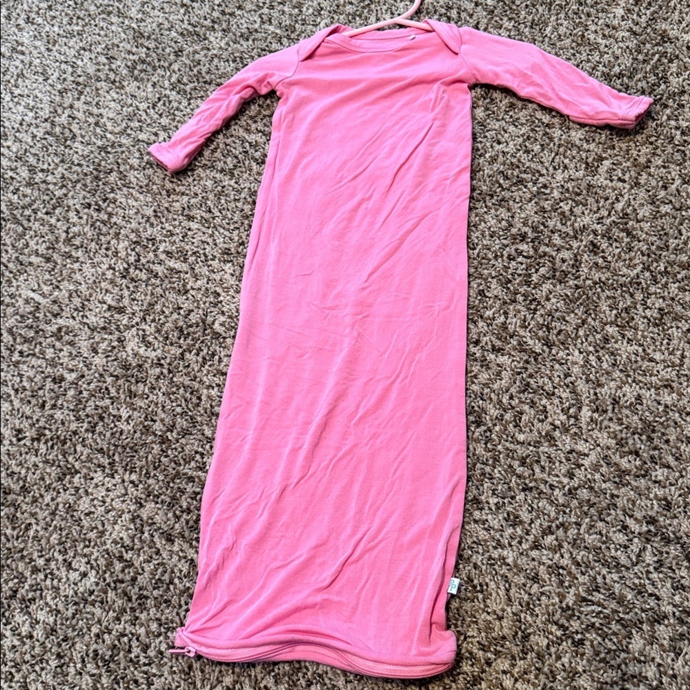 Posh Peanut Vibrant Pink Infant Bodysuit